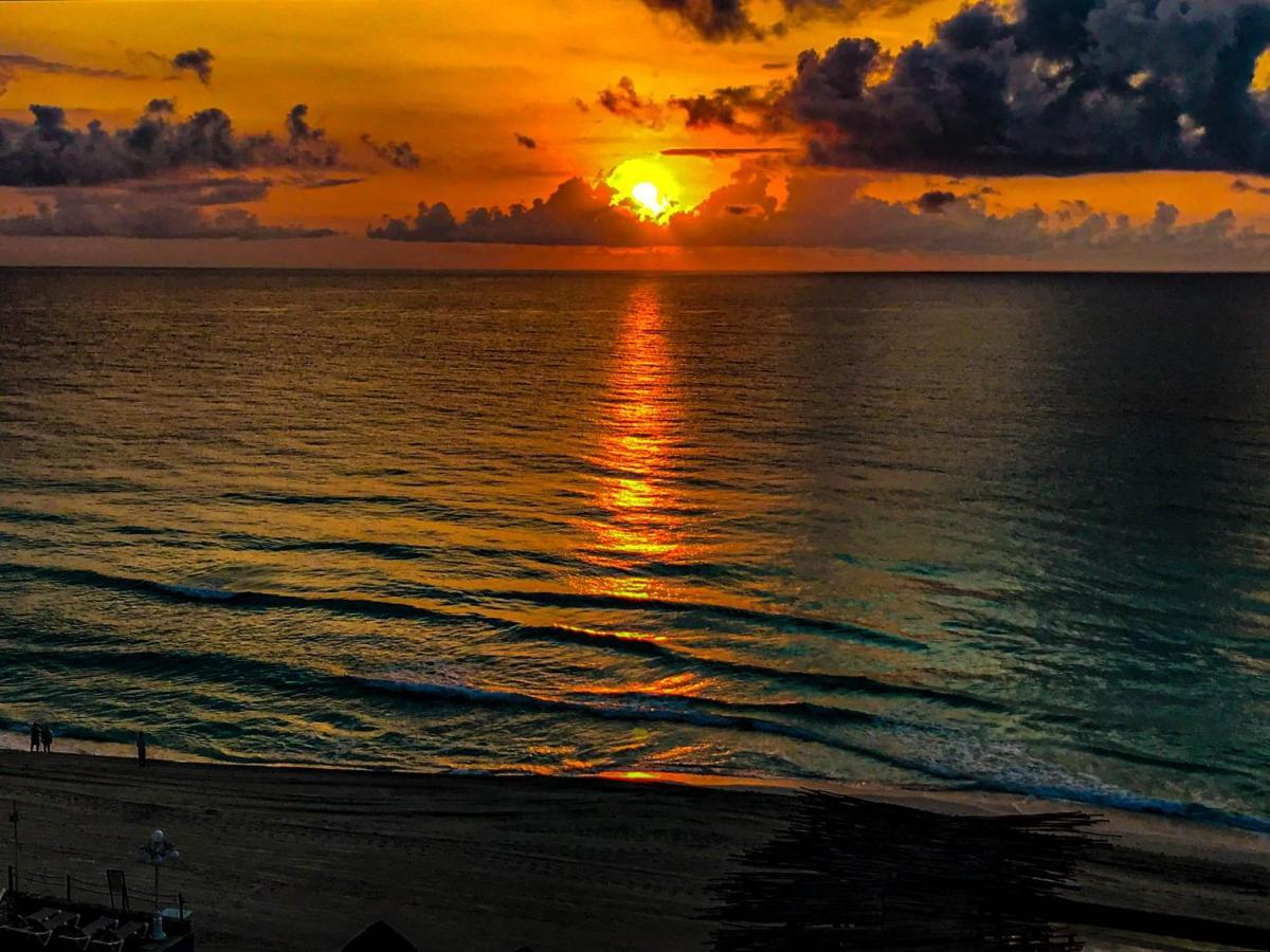 Beachside Apartments Cancún Eksteriør bilde
