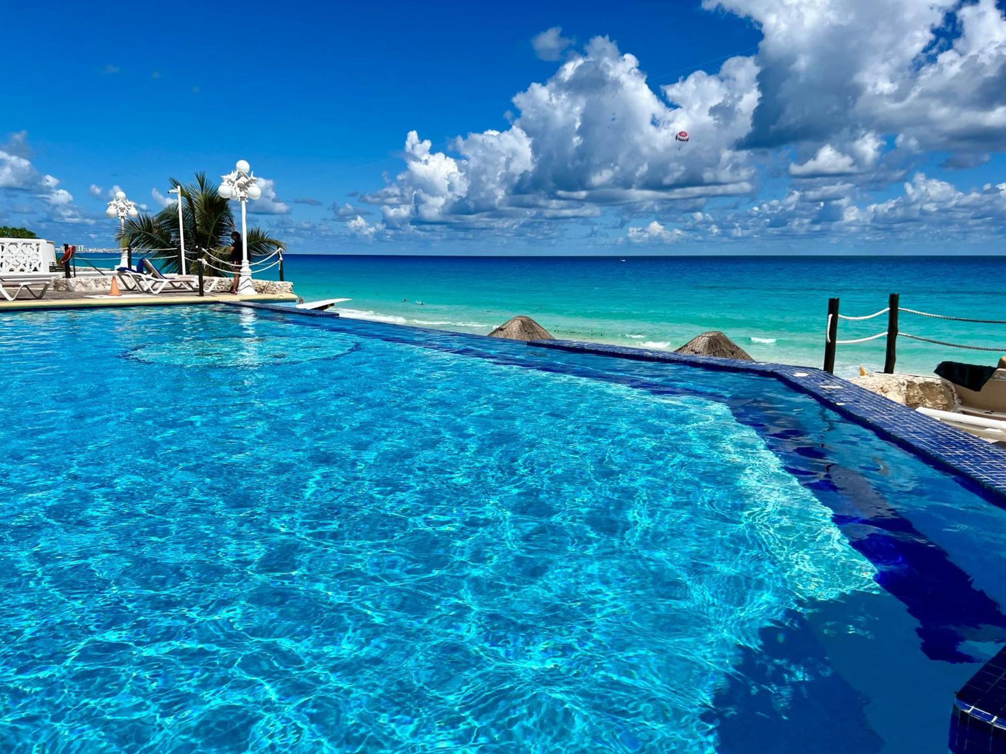 Beachside Apartments Cancún Eksteriør bilde