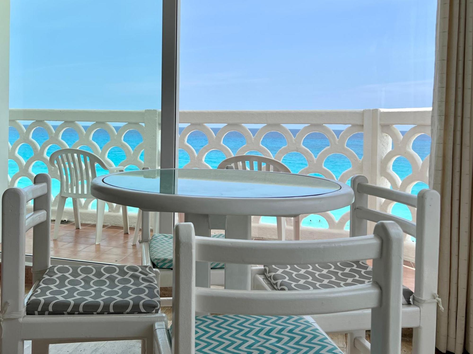 Beachside Apartments Cancún Eksteriør bilde