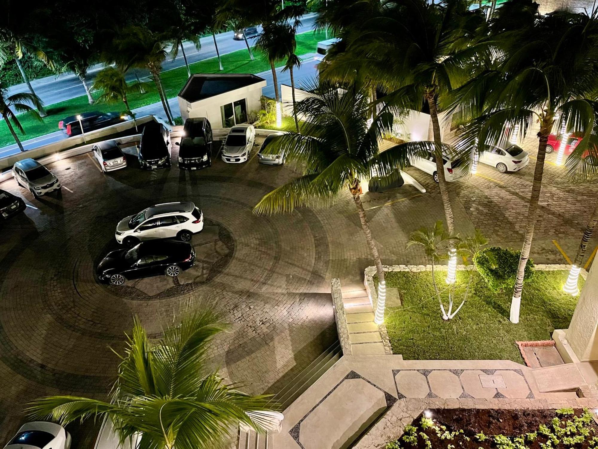 Beachside Apartments Cancún Eksteriør bilde